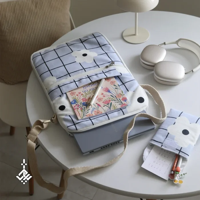 کاور لپ تاپ طرح ابر 4