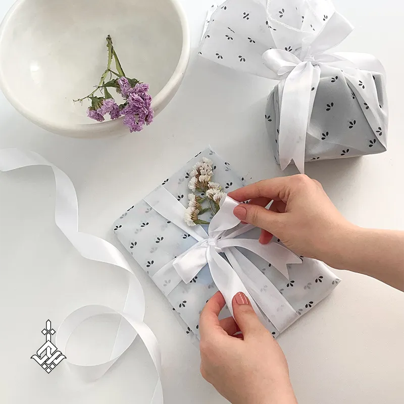 کادوپیچ پارچه ای طرح شبدر